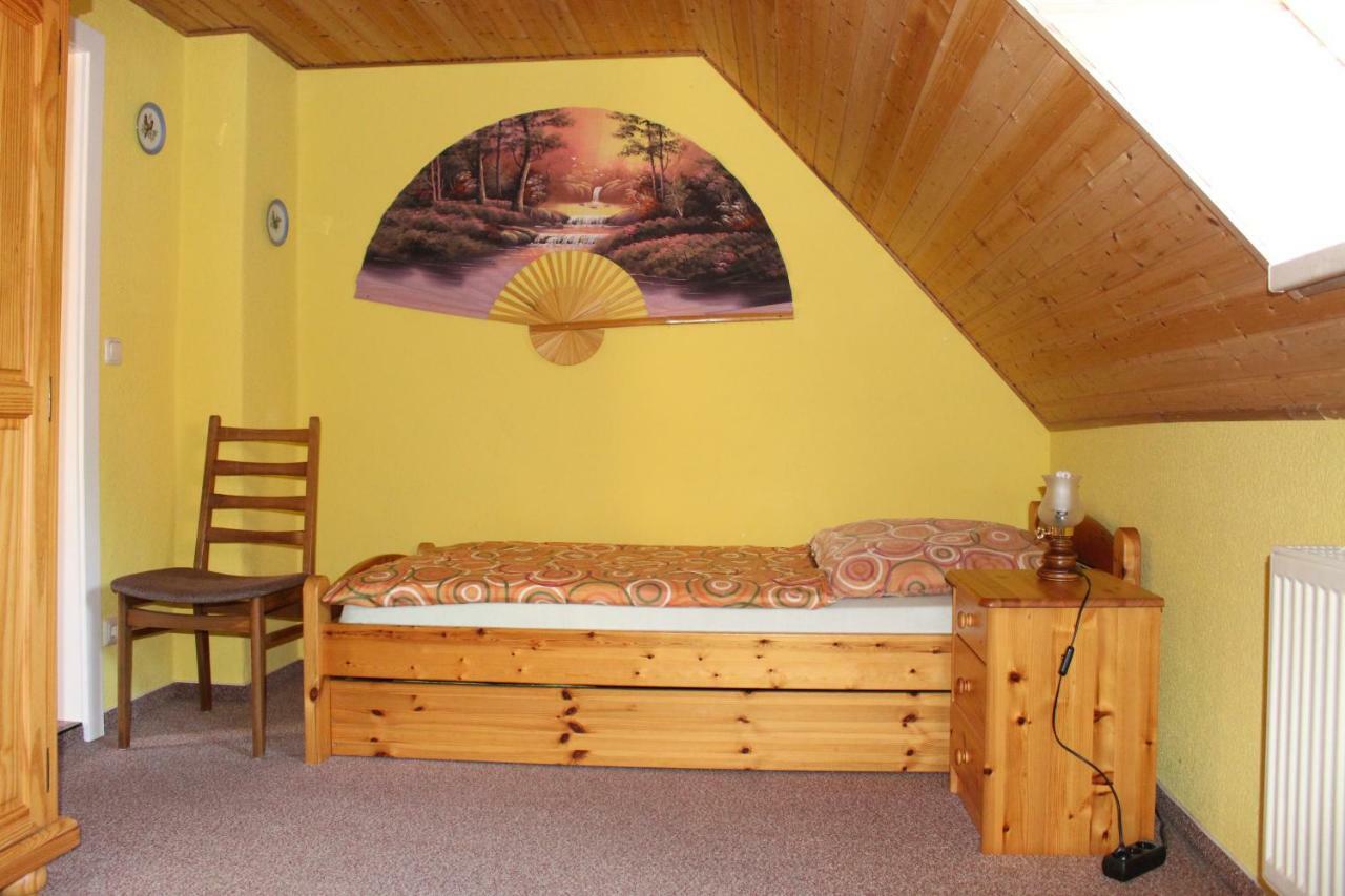 Ferienwohnung "An Der St. Ludmila" Crostwitz المظهر الخارجي الصورة