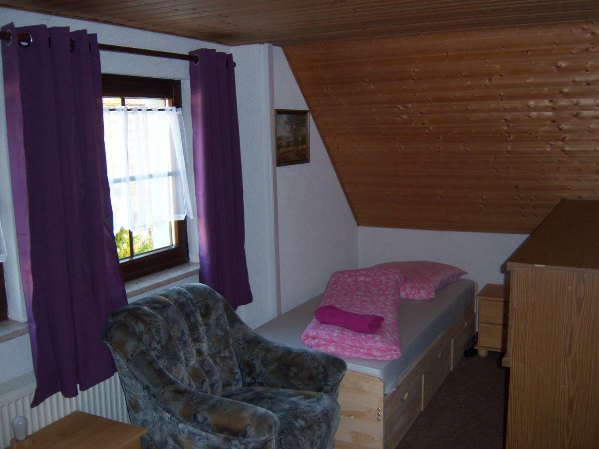 Ferienwohnung "An Der St. Ludmila" Crostwitz المظهر الخارجي الصورة